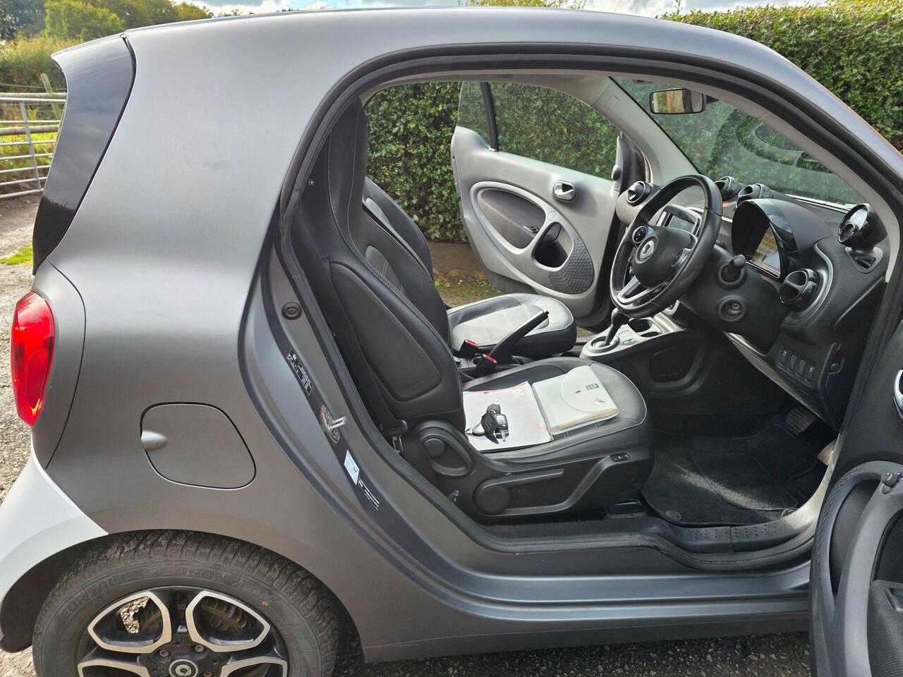 Smart fortwo Prime photo 25 of 50