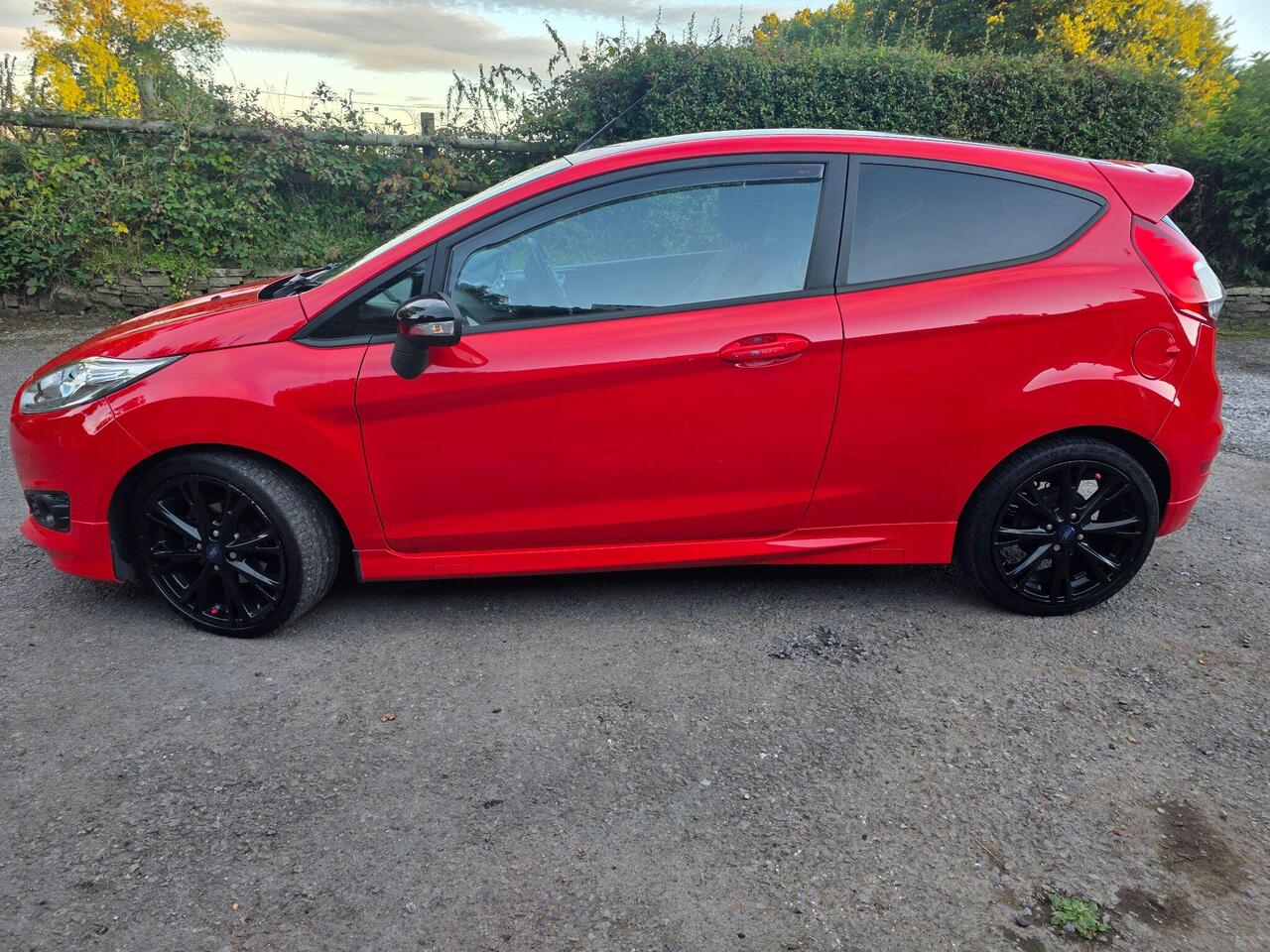 Ford Fiesta Zetec S photo 21 of 62