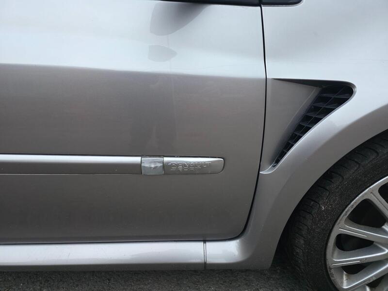 Renault Clio Renaultsport 197 photo 21 of 27