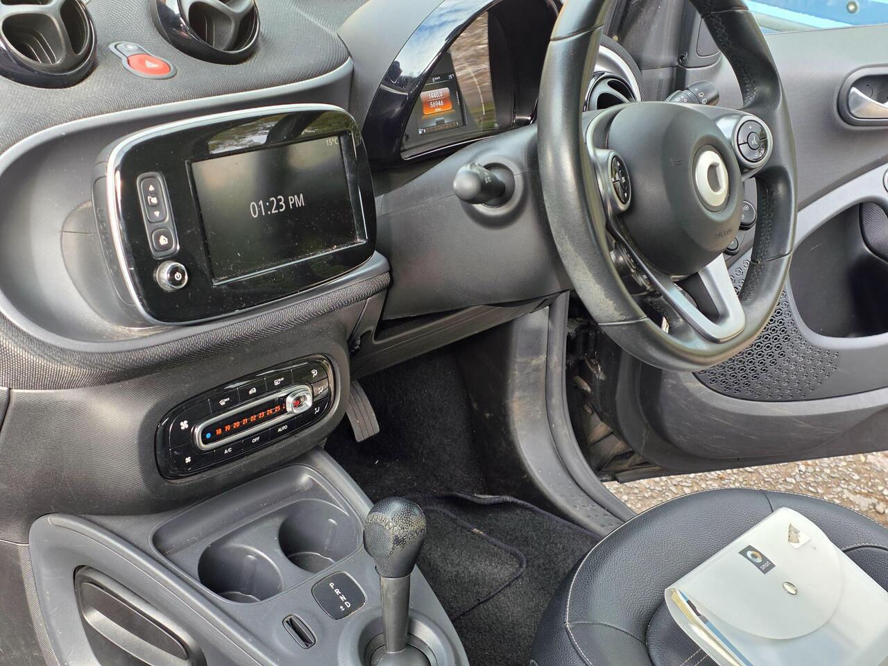Smart fortwo Prime photo 24 of 50