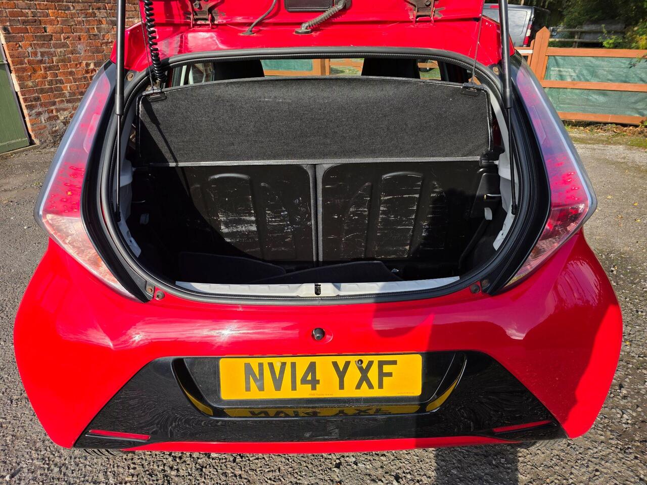 Toyota AYGO photo 20 of 22