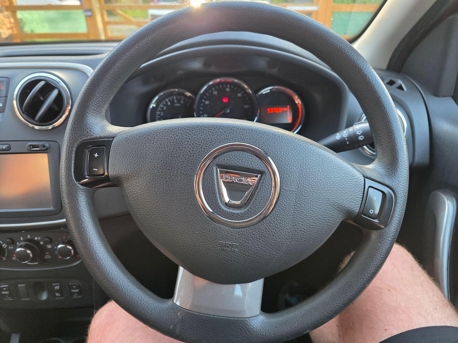 Dacia Sandero Stepway photo 8 of 20