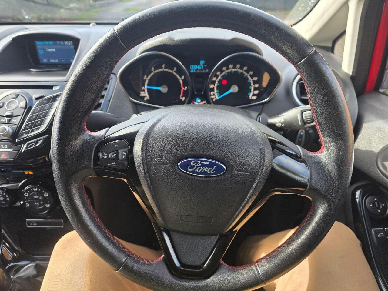 Ford Fiesta Zetec S photo 51 of 62