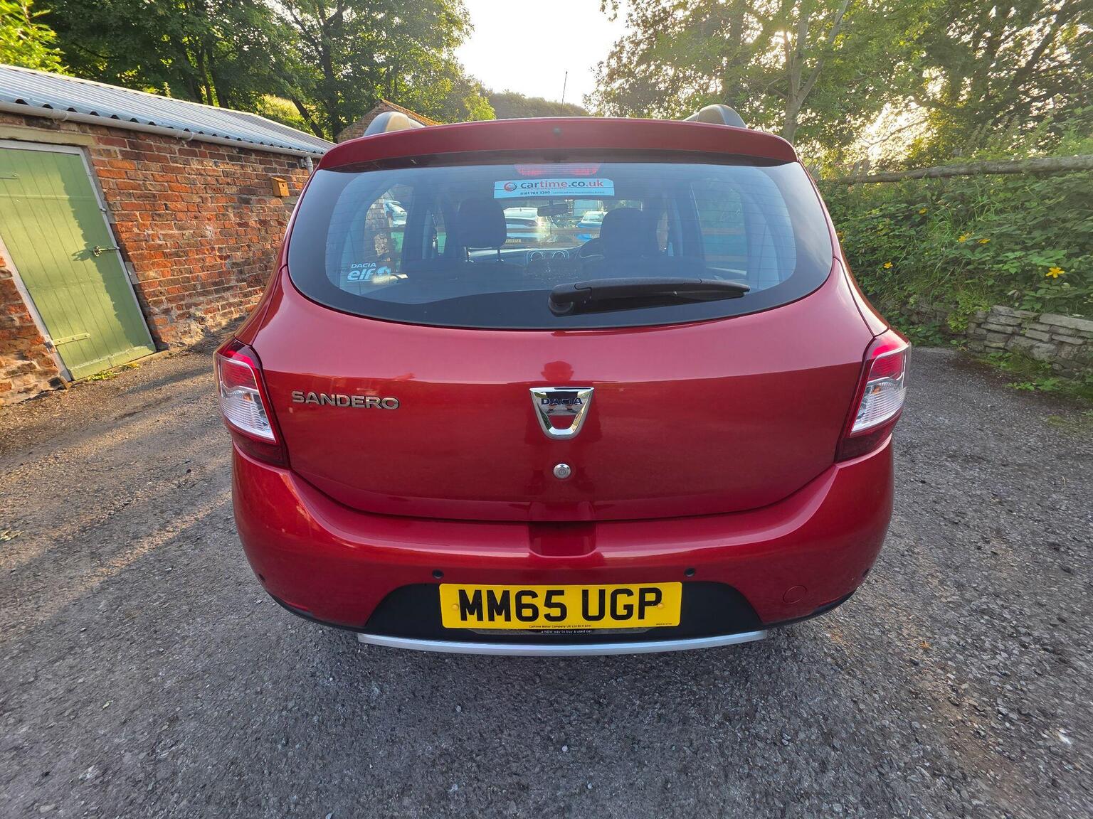 Dacia Sandero Stepway photo 12 of 20