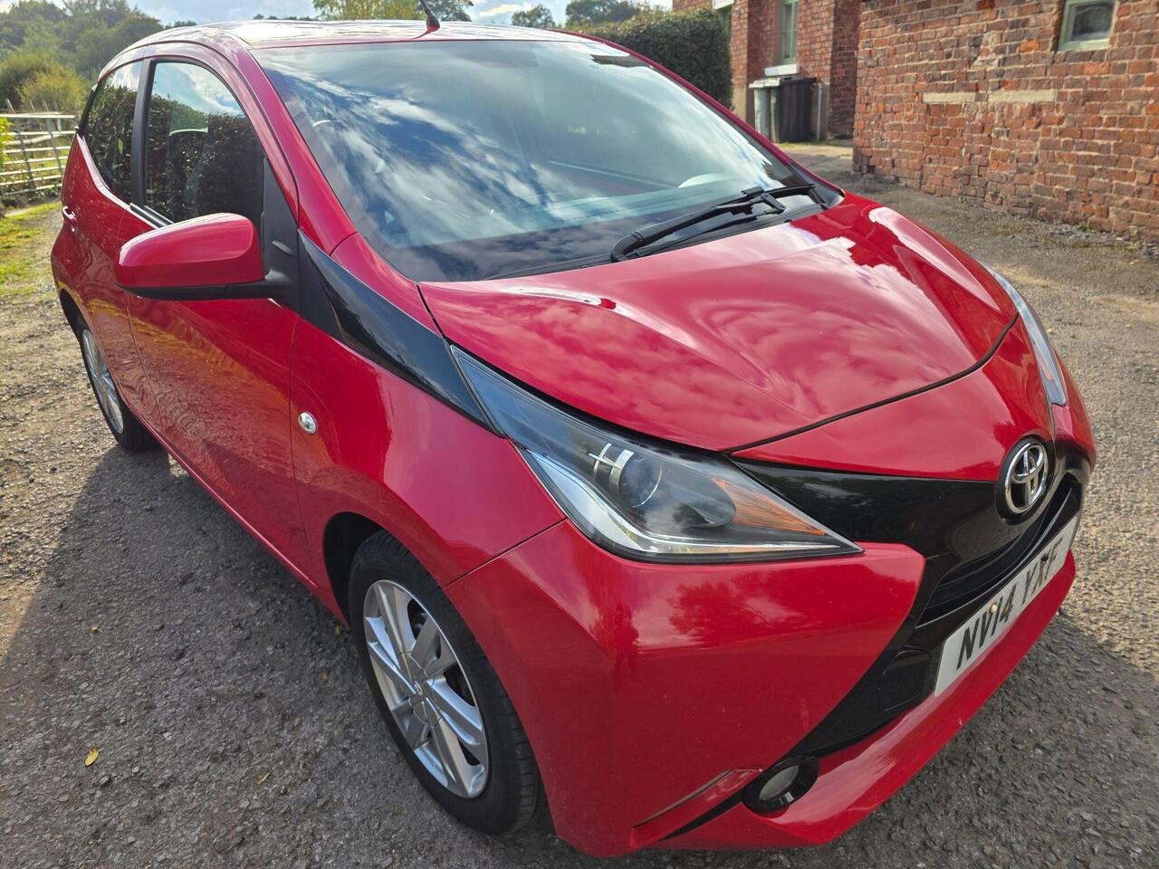 Toyota AYGO photo 5 of 22