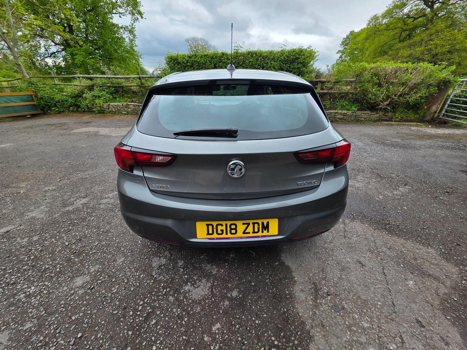 Vauxhall Astra photo 13 of 23