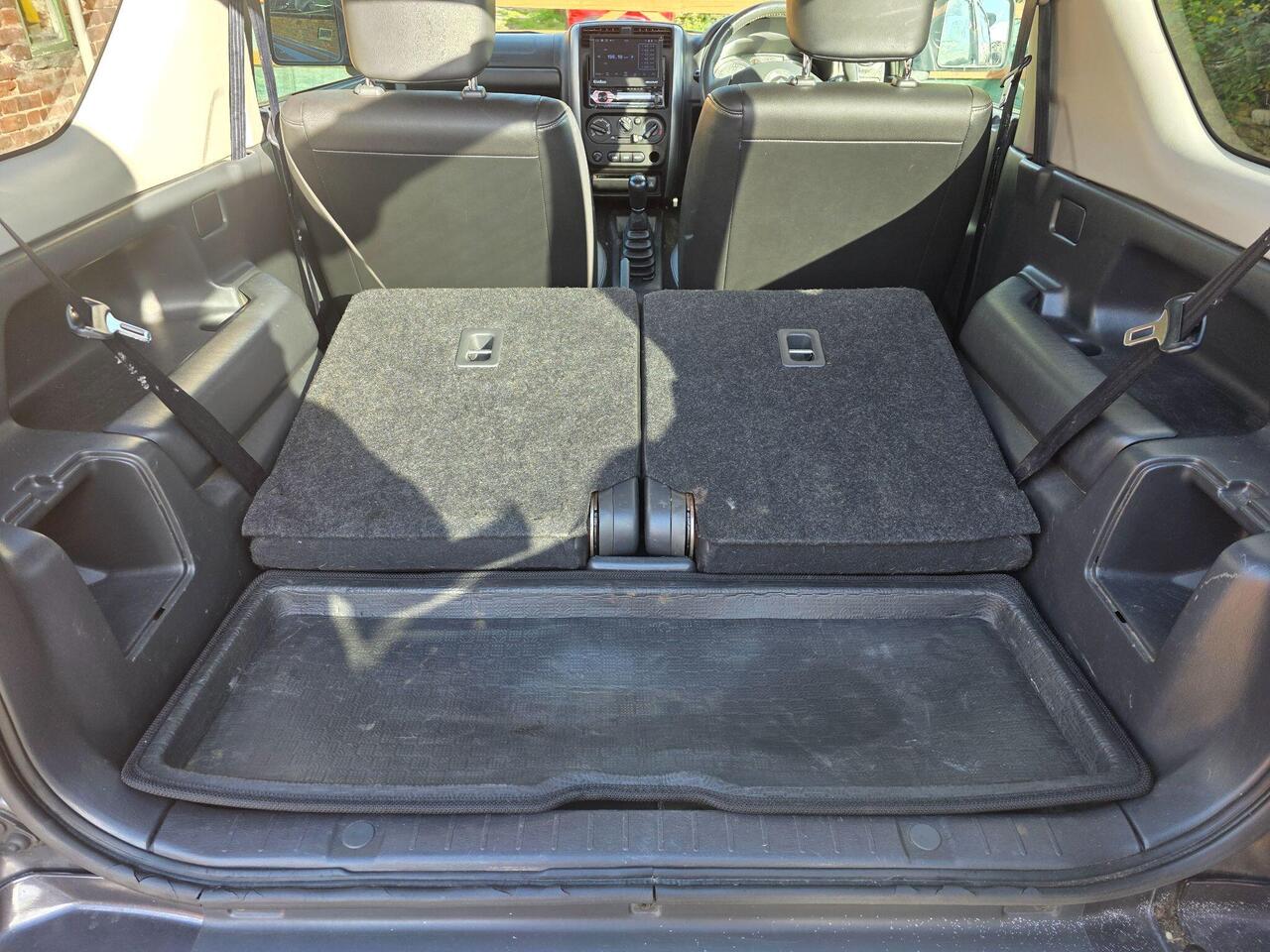 Suzuki Jimny photo 54 of 61