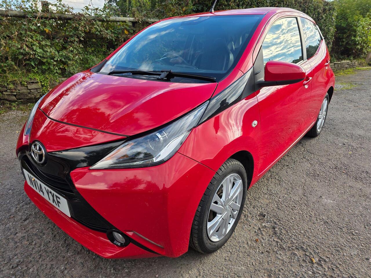 Toyota AYGO photo 11 of 22