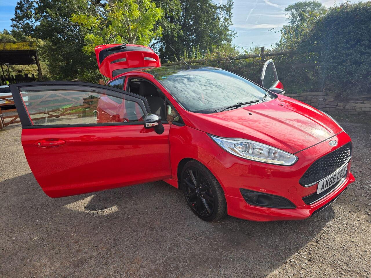 Ford Fiesta Zetec S photo 7 of 62