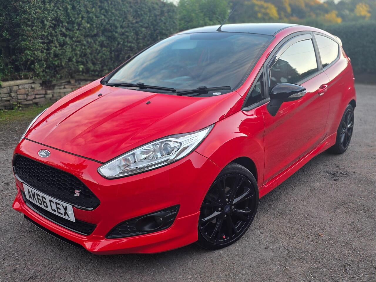 Ford Fiesta Zetec S photo 14 of 62