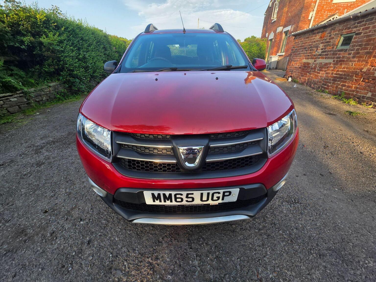 Dacia Sandero Stepway photo 18 of 20