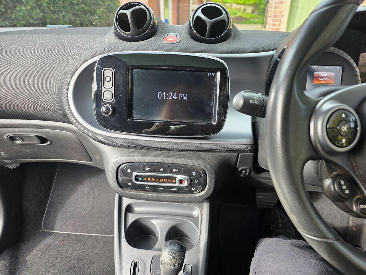 Smart fortwo Prime photo 37 of 50