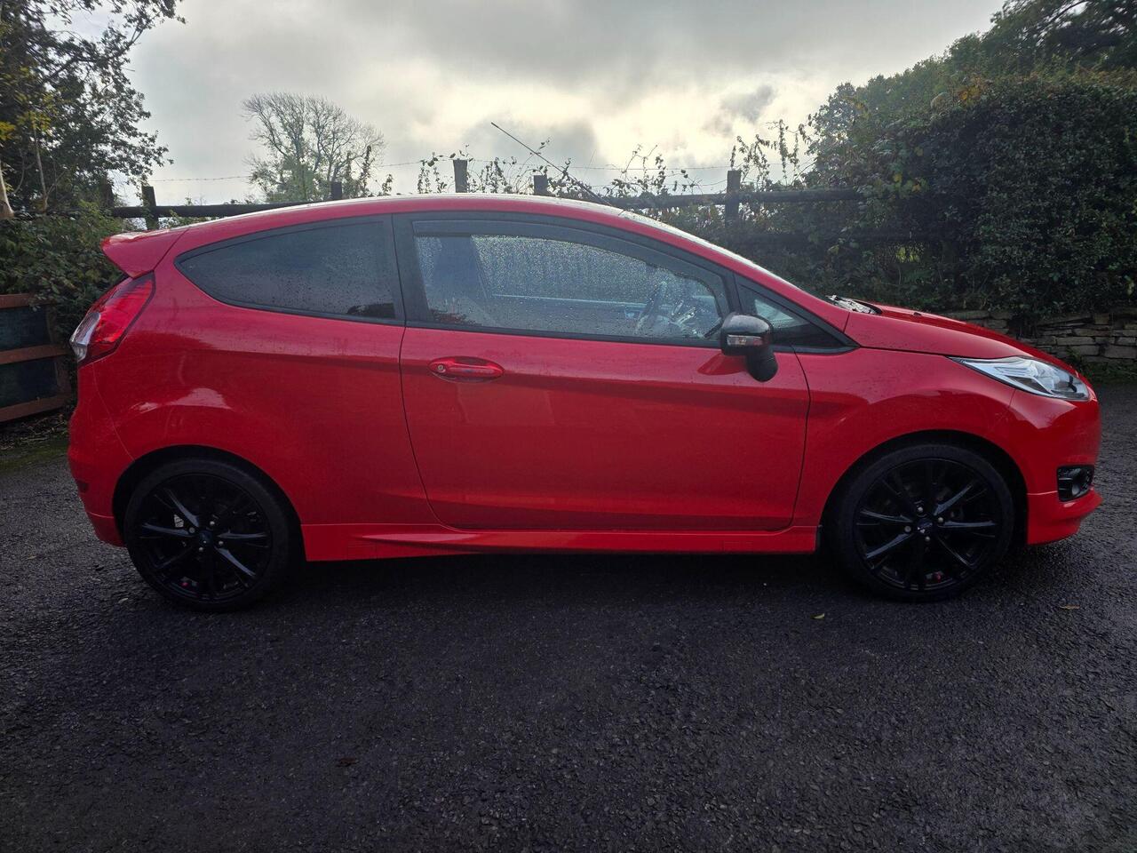 Ford Fiesta Zetec S photo 24 of 62