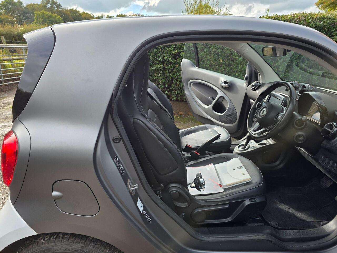 Smart fortwo Prime photo 26 of 50