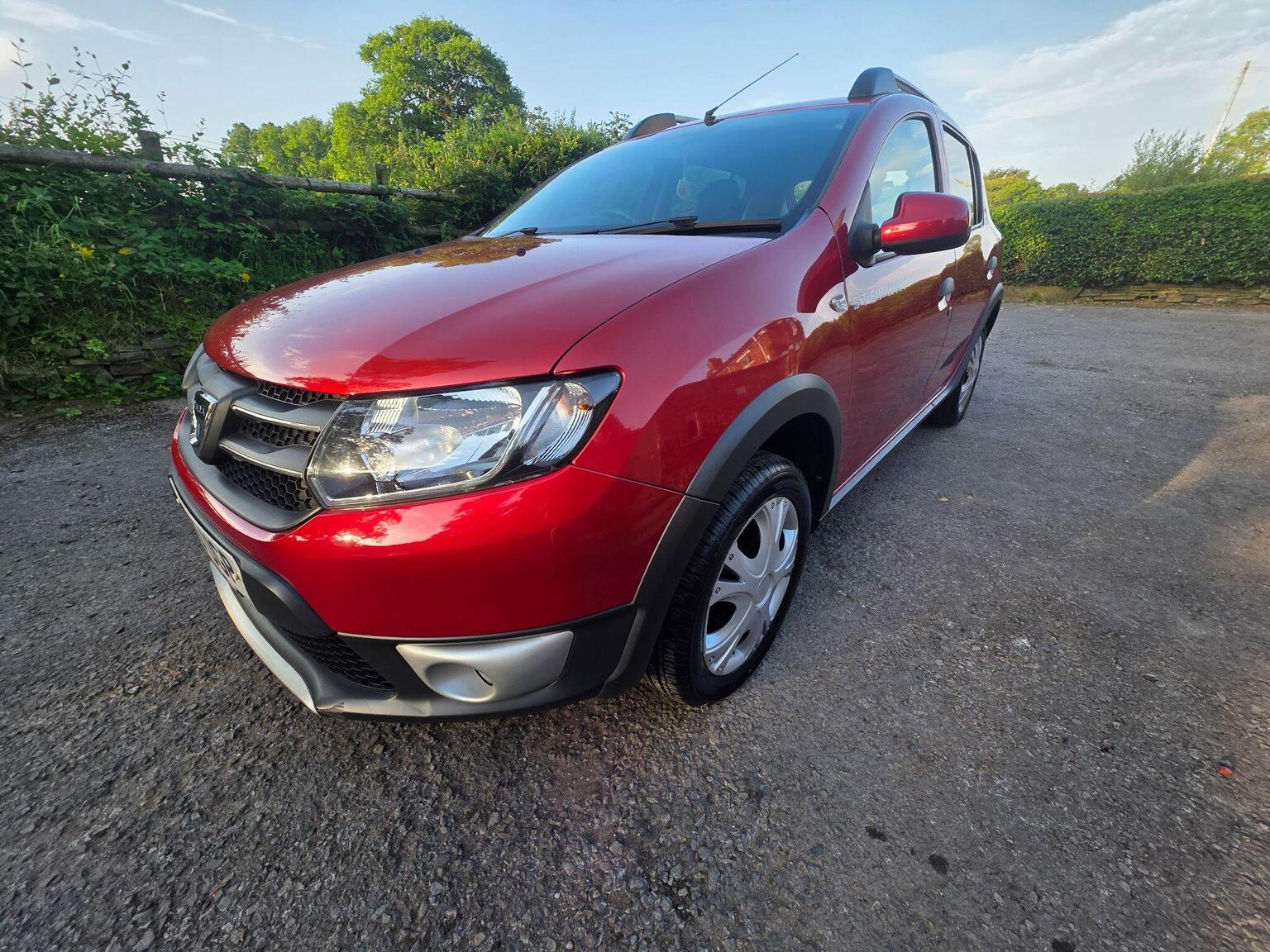 Dacia Sandero Stepway photo 14 of 20