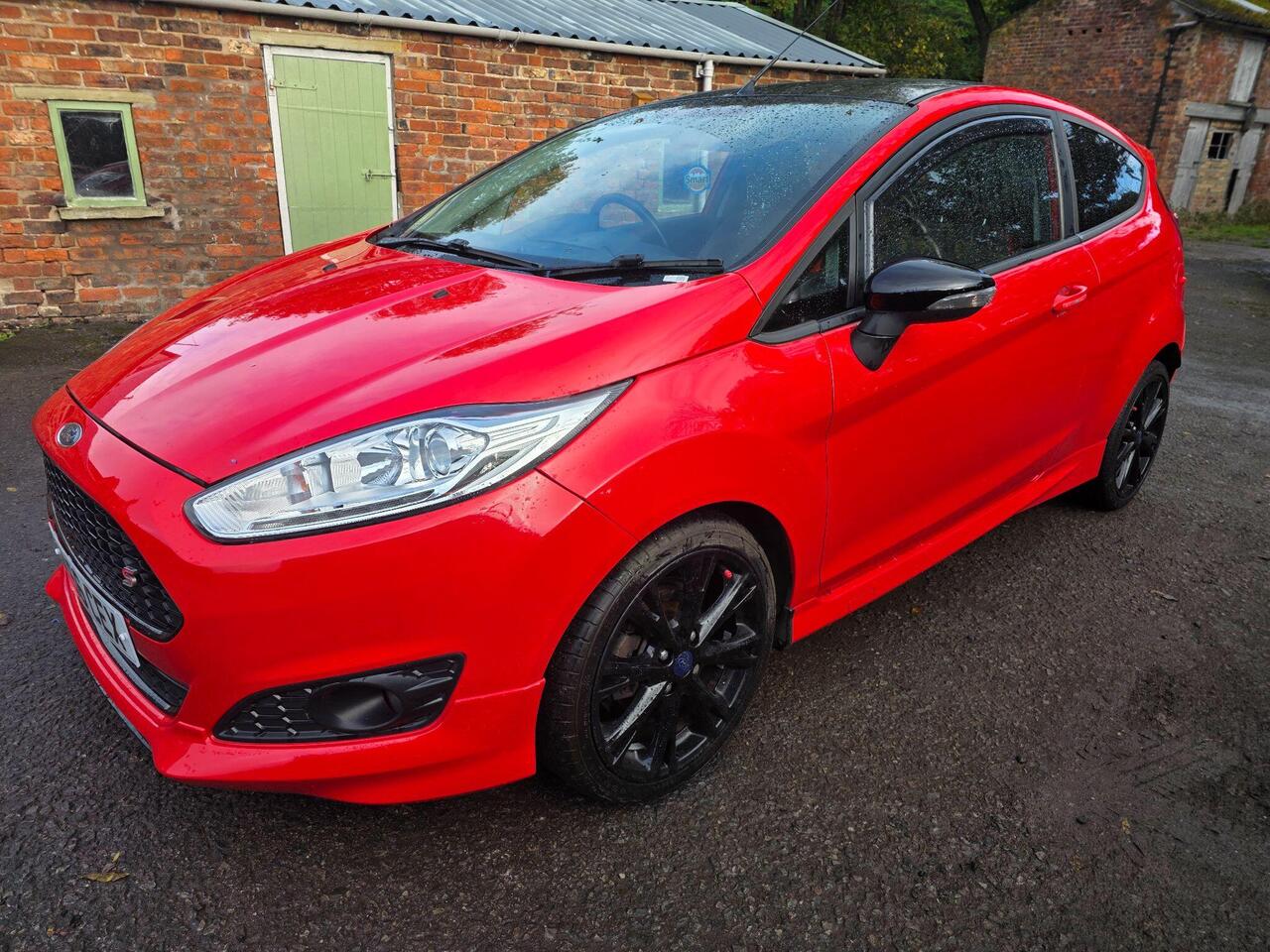 Ford Fiesta Zetec S photo 17 of 62