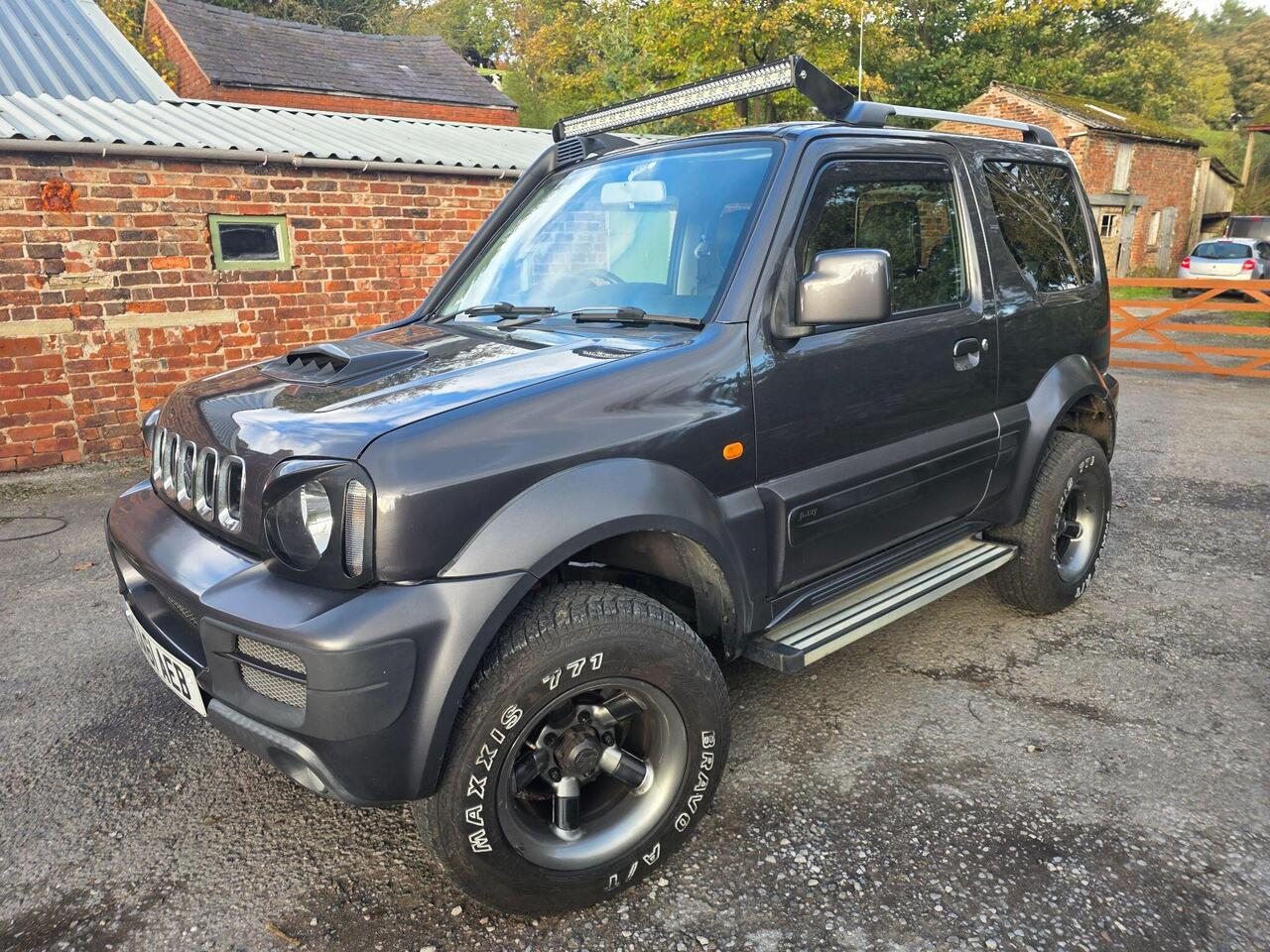Suzuki Jimny photo 20 of 61