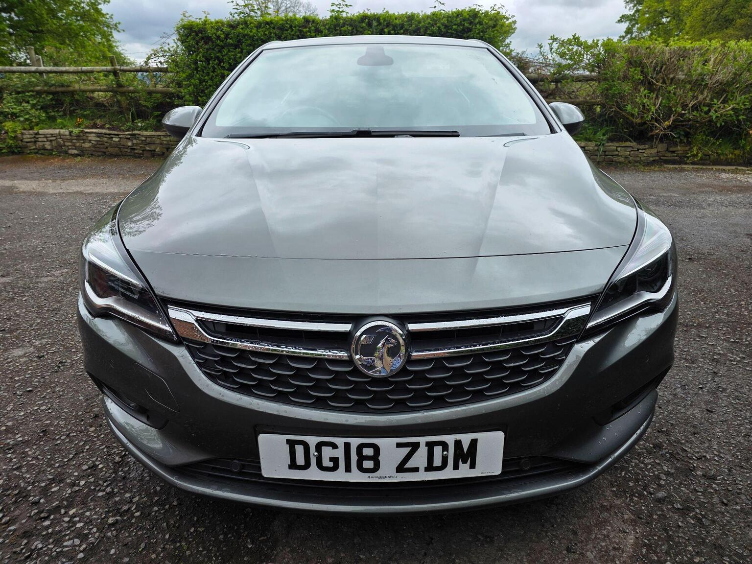 Vauxhall Astra photo 8 of 23