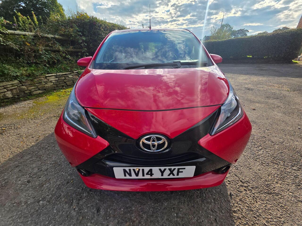 Toyota AYGO photo 9 of 22