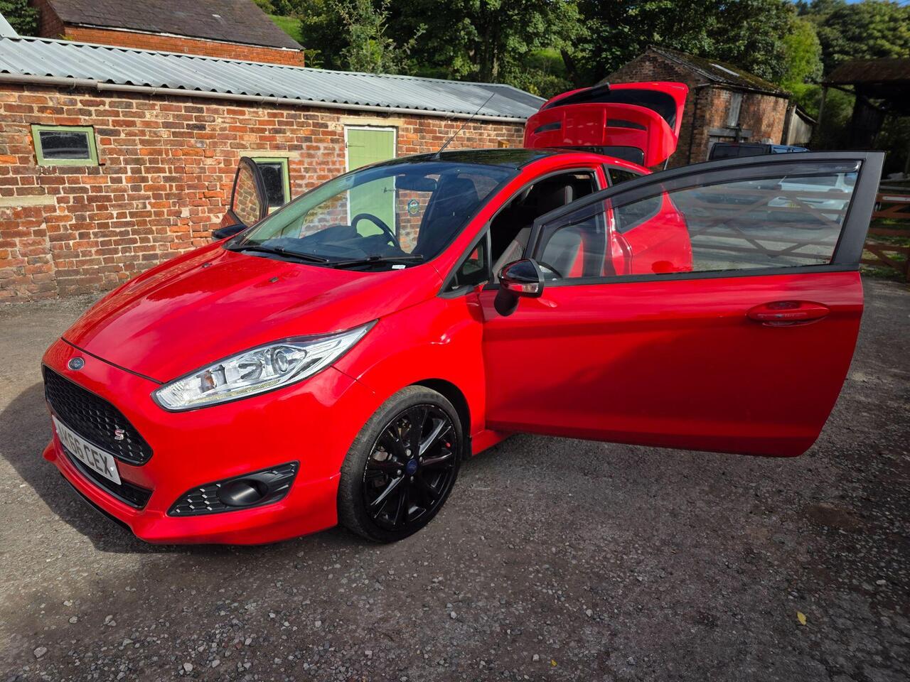 Ford Fiesta Zetec S photo 15 of 62