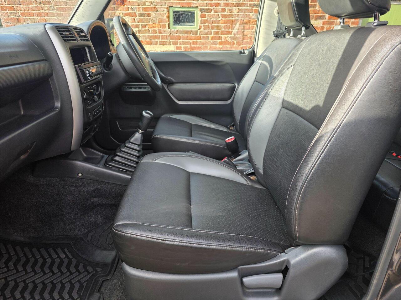 Suzuki Jimny photo 55 of 61