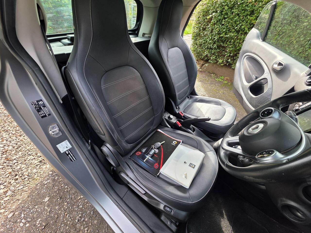 Smart fortwo Prime photo 28 of 50