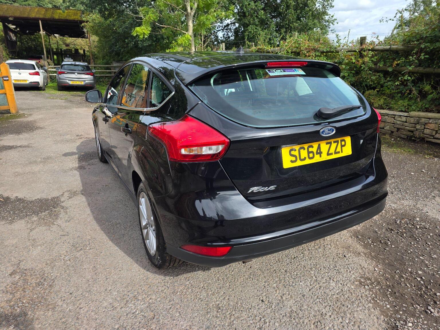 Ford Focus photo 4 of 26