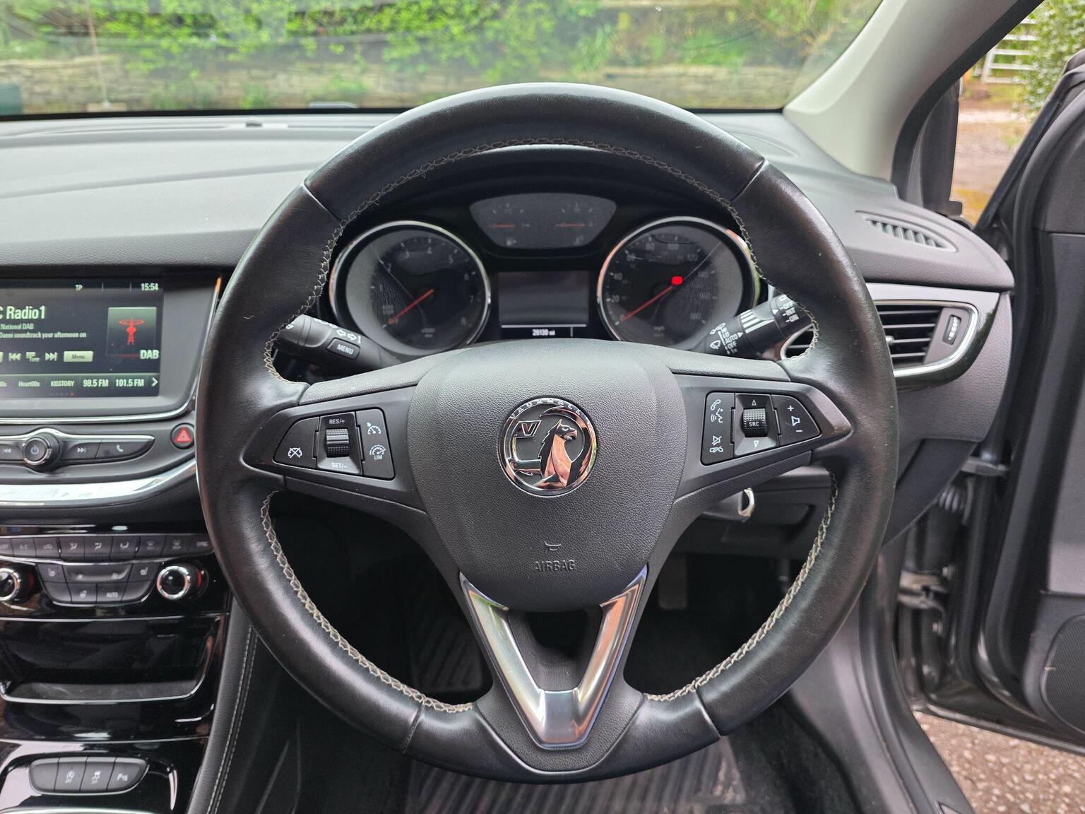 Vauxhall Astra photo 19 of 23