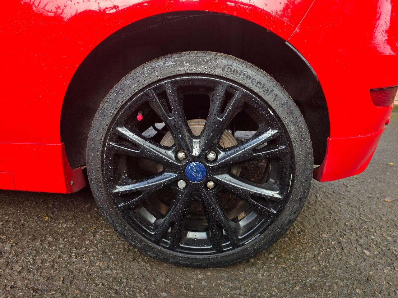 Ford Fiesta Zetec S photo 35 of 62